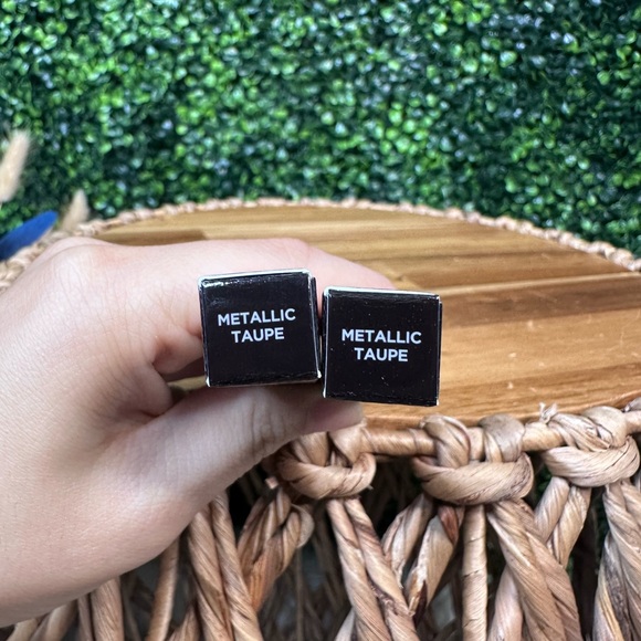 Laura Mercier Caviar Stick Eye Shadow -Metallic Taupe One item - Picture 8 of 8